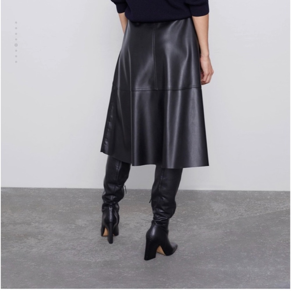 Zara Faux Leather Black Midi Skirt - Picture 2 of 8
